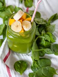 Mango Peach Green Smoothie